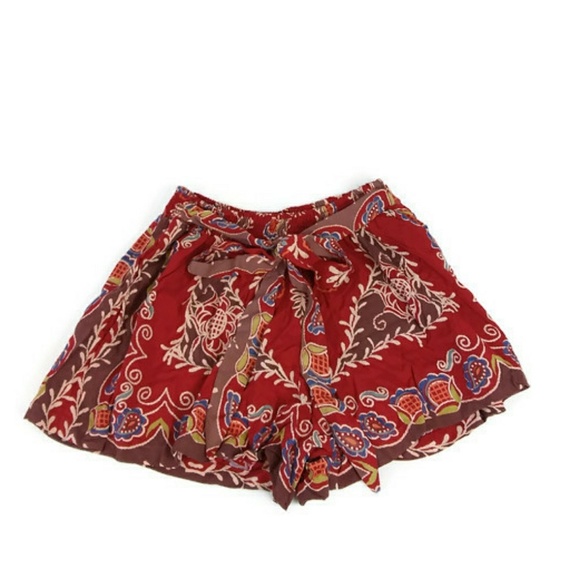 Angie Pants - Angie Flowy Tie-Front Women's M Shorts